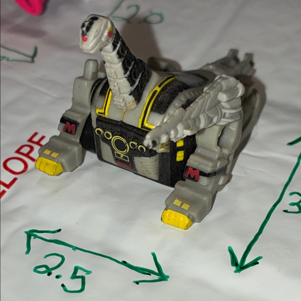 Vintage Mighty Morphin Power Rangers Micro Machines Mini Titanus Zord Figure